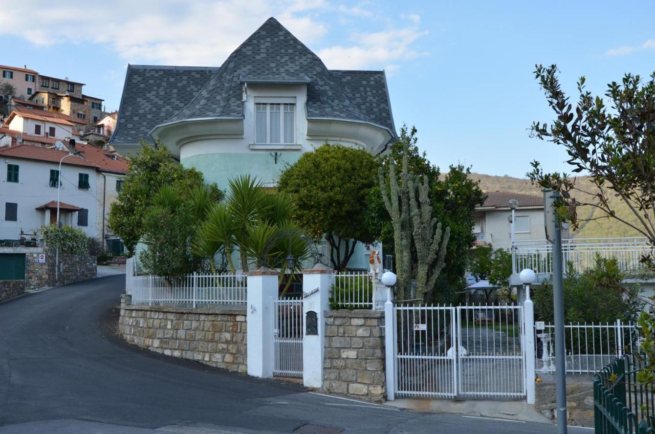 Villa La Parisienne Diano Borello Dış mekan fotoğraf